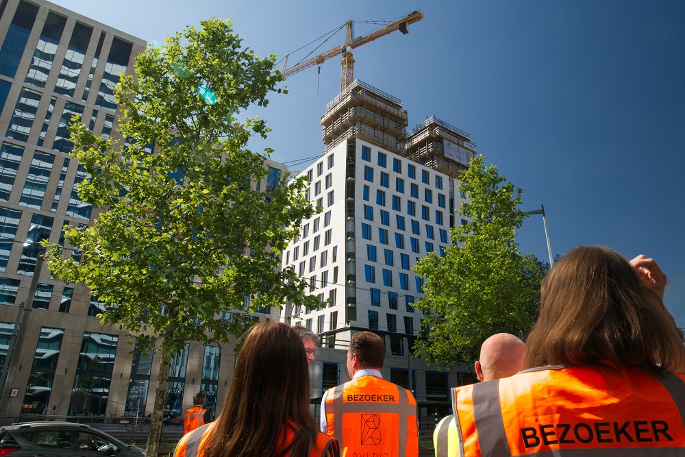 Medewerkers op bezoek bij Hourglass in Amsterdam