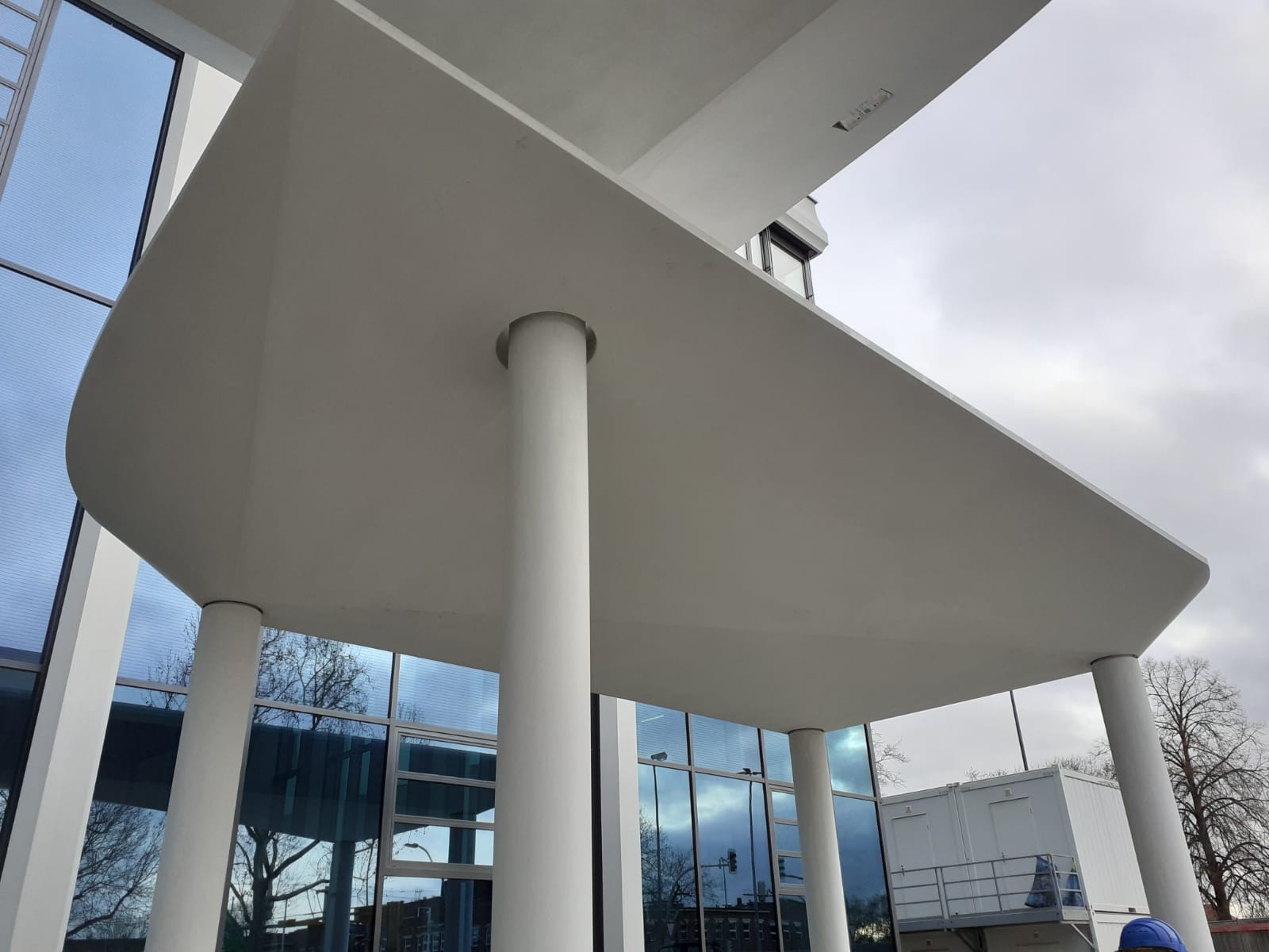 Prefab canopy element for the entrance to the Heidelberg head office.