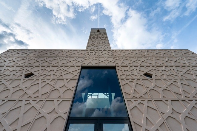 Speciale prefab beton elementen voor Islamitisch Cultureel Centrum Lansingerland